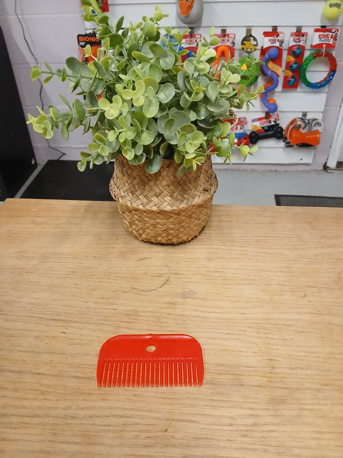 Lincoln Plastic Mane Comb